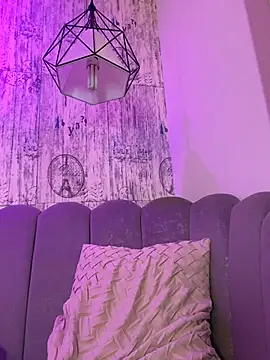 AbyThompson online show from 04.06.26