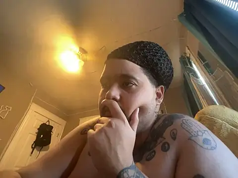 chubbydominican online show from 02.19.25