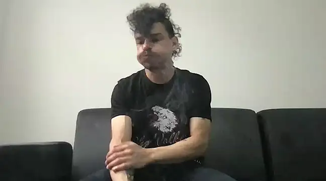 Snapshot of HorrorotikA chatting on 12.02.24 HorrorotikA online show from 12.02.24