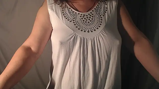 1BECHA1 online show from 09.29.25