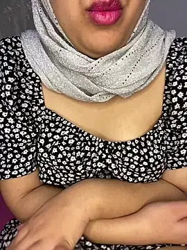 yassminsexy22 online show from 01.10.25