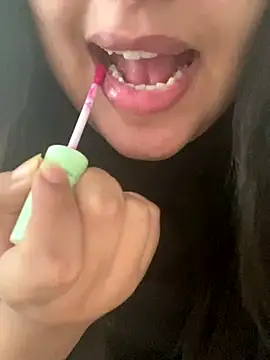 yassminsexy22 online show from 09.23.25