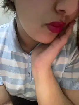 yassminsexy22 online show from 02.19.26