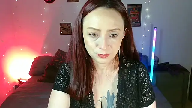 catalinamommyx online show from 11.13.25