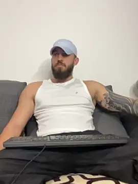 LoveIsBlind  online show from 10.30.25