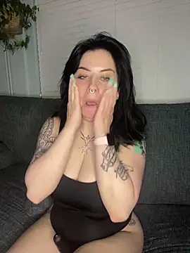 NaomiSquirts online show from 03.16.25