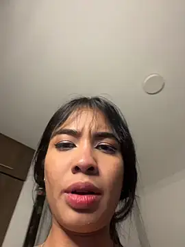 lina pink online show from 12.01.25