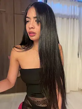lina pink online show from 07.27.26