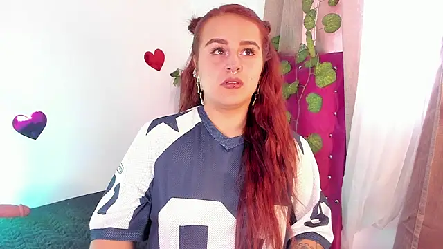 Snapshot of evy_orange1 chatting on 02.25.25 evy orange1 online show from 02.25.25