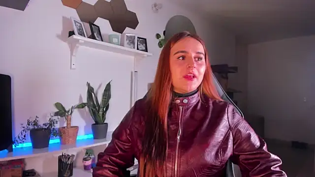 Snapshot of evy_orange1 chatting on 02.09.26 evy orange1 online show from 02.09.26