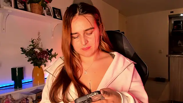 evy orange1 online show from 03.11.26