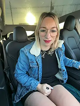 Snapshot of Giuliana_baby chatting on 04.06.26 Giuliana baby online show from 04.06.26