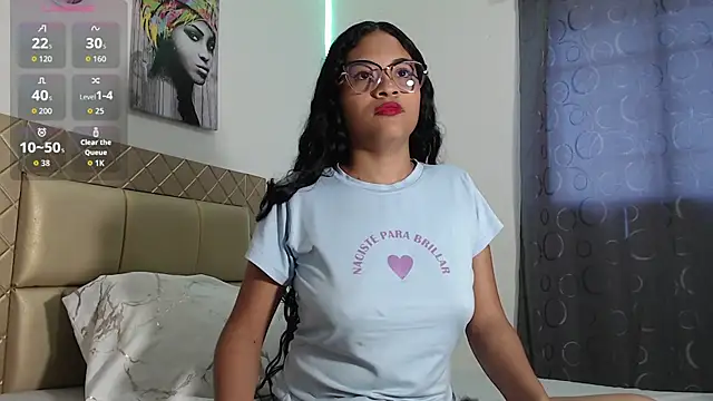 DAFNNEE ROSS online show from 10.28.25