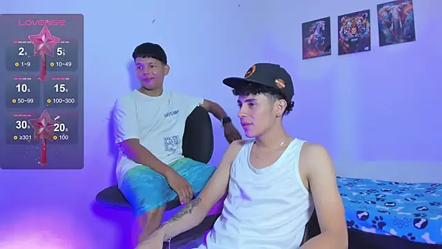 Snapshot of Alexander_and_Xiao chatting on 06.19.26 Alexander and Xiao online show from 06.19.26