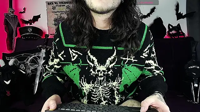 Snapshot of blckwolf_6 chatting on 10.23.25 blckwolf 6 online show from 10.23.25