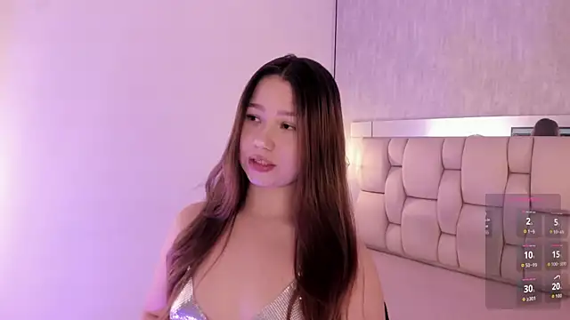 Roxie-Summers11 online show from 05.17.26