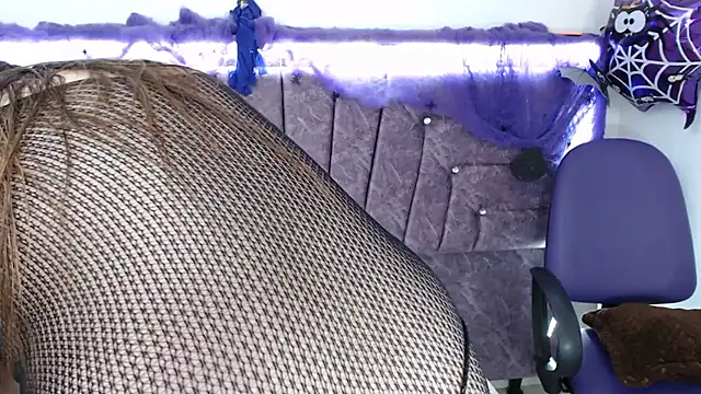 Penelope Fox14 online show from 10.30.25