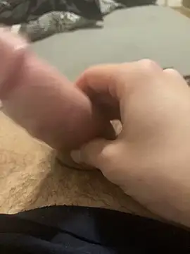 Snapshot of piler123 chatting on 12.20.25 piler123 online show from 12.20.25