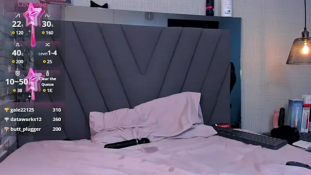 CAMILAGRAY online show from 03.20.25