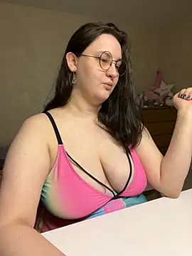 hungry1bunny online show from 10.25.25