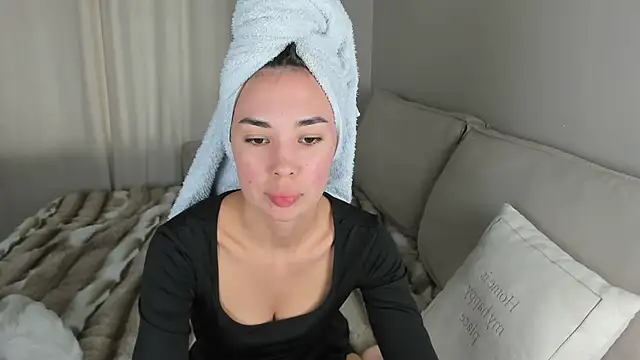 nilliluv online show from 04.15.26