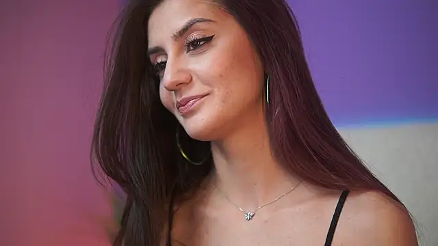 Snapshot of SabrinaHope chatting on 10.22.25 SabrinaHope online show from 10.22.25