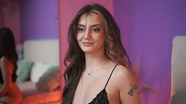 Snapshot of SabrinaHope chatting on 11.24.25 SabrinaHope online show from 11.24.25