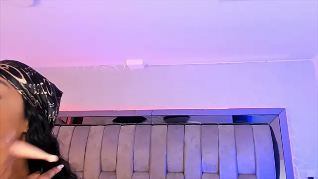 ChaynnaCooper online show from 01.20.25