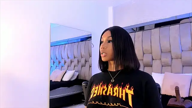 ChaynnaCooper online show from 02.01.25