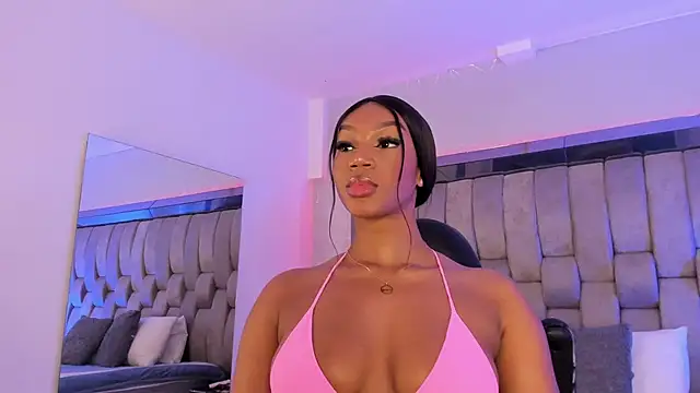 ChaynnaCooper online show from 02.04.25