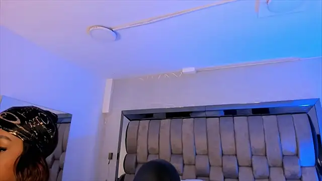 ChaynnaCooper online show from 03.20.25