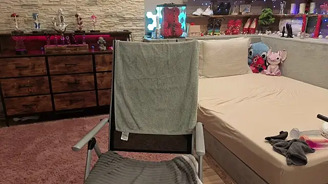 Snapshot of Kimberly-Caprice chatting on 04.03.26 Kimberly-Caprice online show from 04.03.26