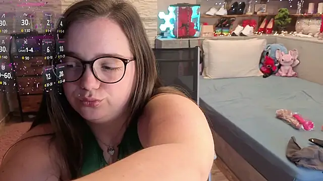 Snapshot of Kimberly-Caprice chatting on 05.04.26 Kimberly-Caprice online show from 05.04.26