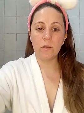 SofiEstevez online show from 11.26.25