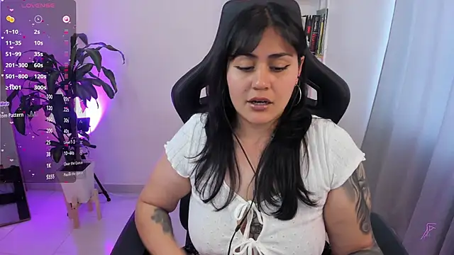 GretaX-X online show from 10.30.25