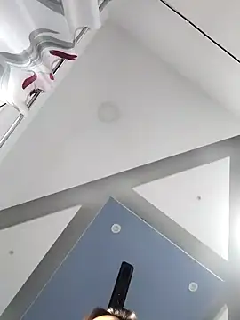 Snapshot of Varnika_aarora chatting on 12.16.24 Varnika aarora online show from 12.16.24