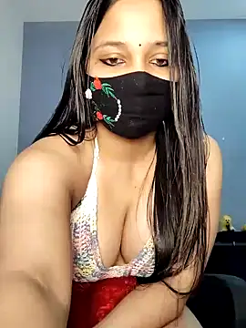 Snapshot of Varnika_aarora chatting on 01.07.25 Varnika aarora online show from 01.07.25