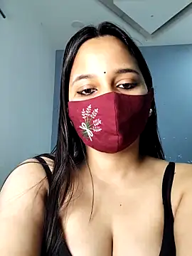 Snapshot of Varnika_aarora chatting on 02.21.25 Varnika aarora online show from 02.21.25