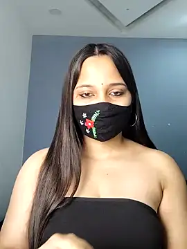 Snapshot of Varnika_aarora chatting on 03.09.25 Varnika aarora online show from 03.09.25