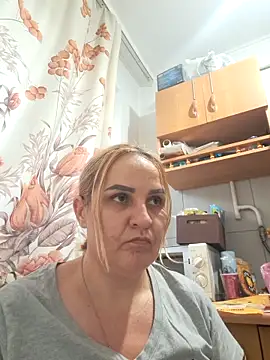 Snapshot of Malichkaanna30 chatting on 11.04.25 Malichkaanna30 online show from 11.04.25