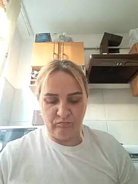 Snapshot of Malichkaanna30 chatting on 12.04.25 Malichkaanna30 online show from 12.04.25