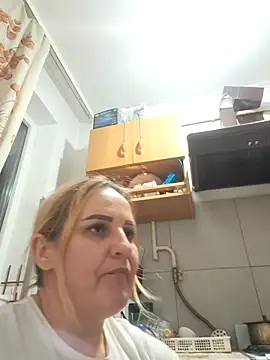 Snapshot of Malichkaanna30 chatting on 12.15.25 Malichkaanna30 online show from 12.15.25