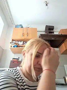 Snapshot of Malichkaanna30 chatting on 01.06.26 Malichkaanna30 online show from 01.06.26