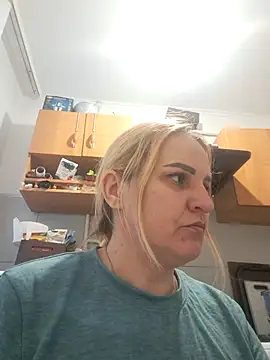 Snapshot of Malichkaanna30 chatting on 02.19.26 Malichkaanna30 online show from 02.19.26