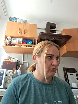 Snapshot of Malichkaanna30 chatting on 02.21.26 Malichkaanna30 online show from 02.21.26