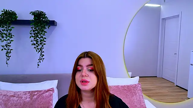 Snapshot of MelanieCarterr chatting on 11.05.25 MelanieCarterr online show from 11.05.25