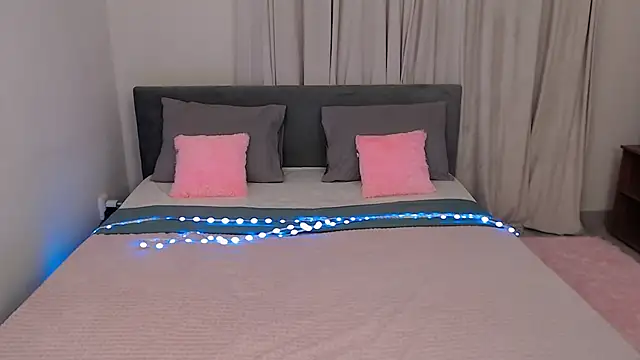 Snapshot of MelanieCarterr chatting on 11.20.25 MelanieCarterr online show from 11.20.25