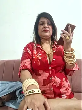 Hot Queen77 online show from 02.28.25