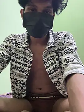 Snapshot of Princee9 chatting on 12.12.24 Princee9 online show from 12.12.24