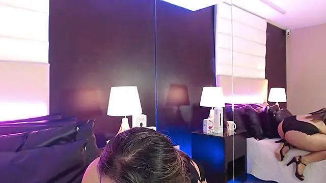 NaomyRivera online show from 02.13.25